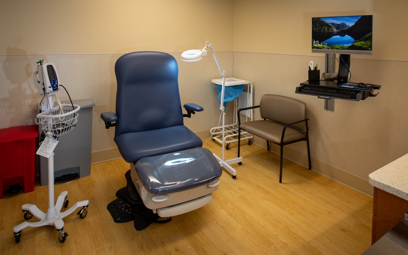 Image of advanced wound care treatment room