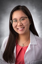 headshot of Lillian Luong, Pharm.D.